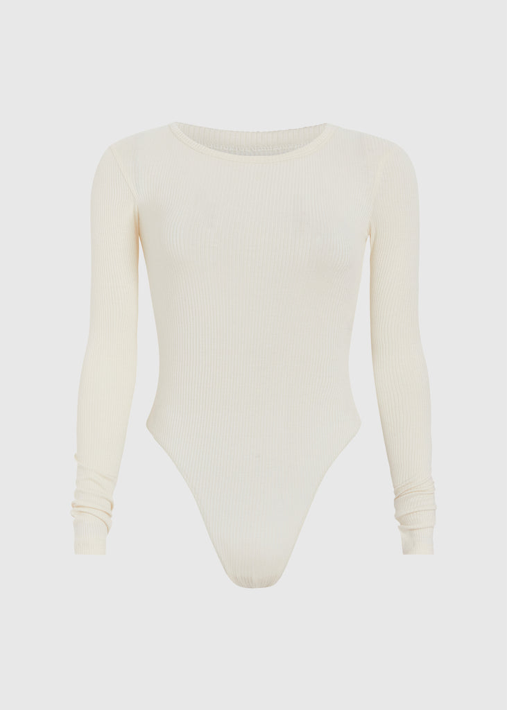 Bone Baby Bodysuit This buttery soft long sleeved bodysuit features a sleek silhouette with a crew neckline and an asymmetrical bold back cutout.Styled with The Baby BodysuitFINAL SALE 
